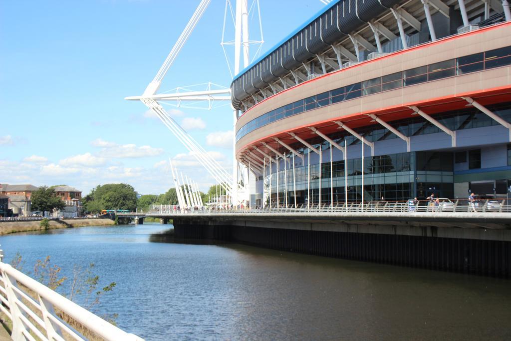 1 Fitzhamon Embankment Apartments Opposite Principality Stadium - Long Stay Offer 카디프 객실 사진