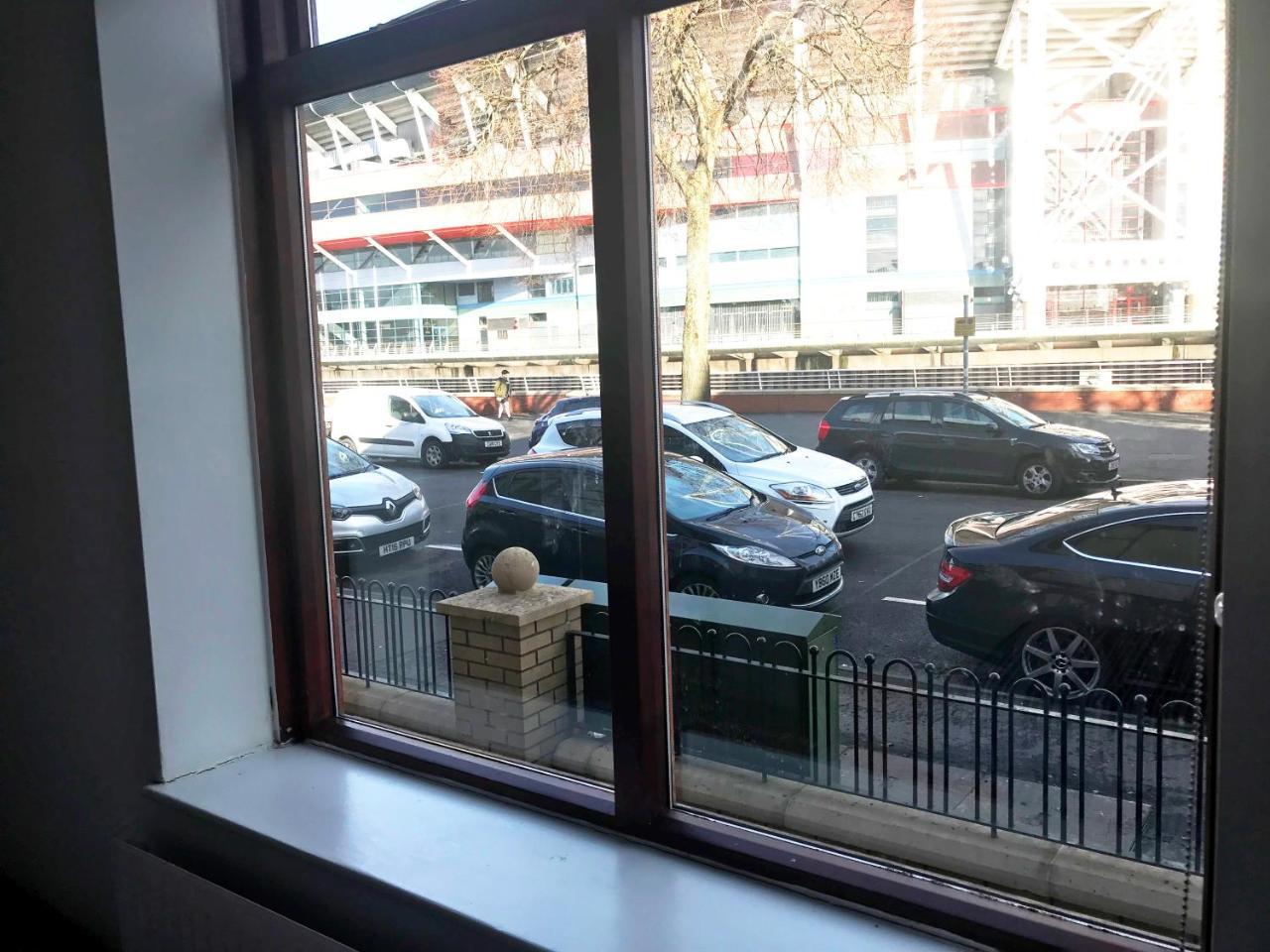 1 Fitzhamon Embankment Apartments Opposite Principality Stadium - Long Stay Offer 카디프 외부 사진