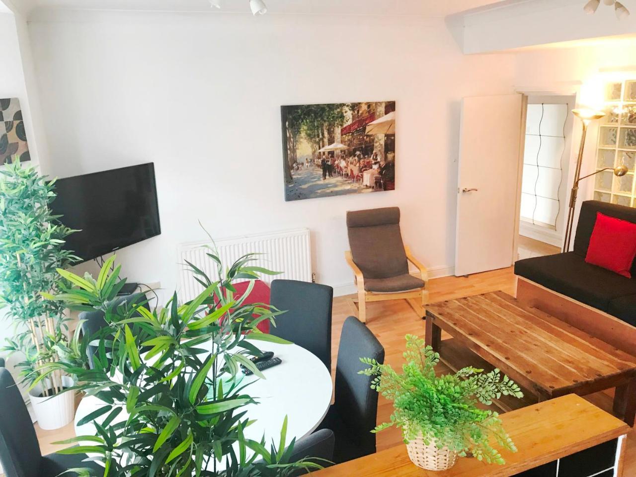 1 Fitzhamon Embankment Apartments Opposite Principality Stadium - Long Stay Offer 카디프 외부 사진